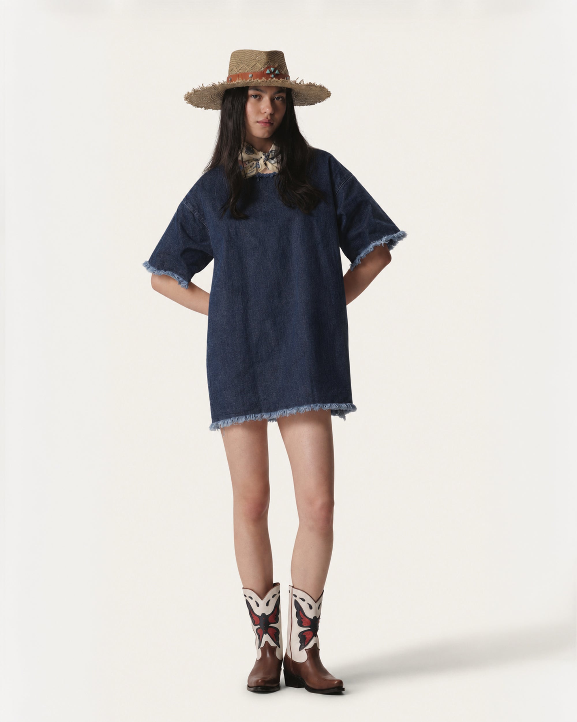 Calissa Cappello in Giunco con Borchie Turchesi