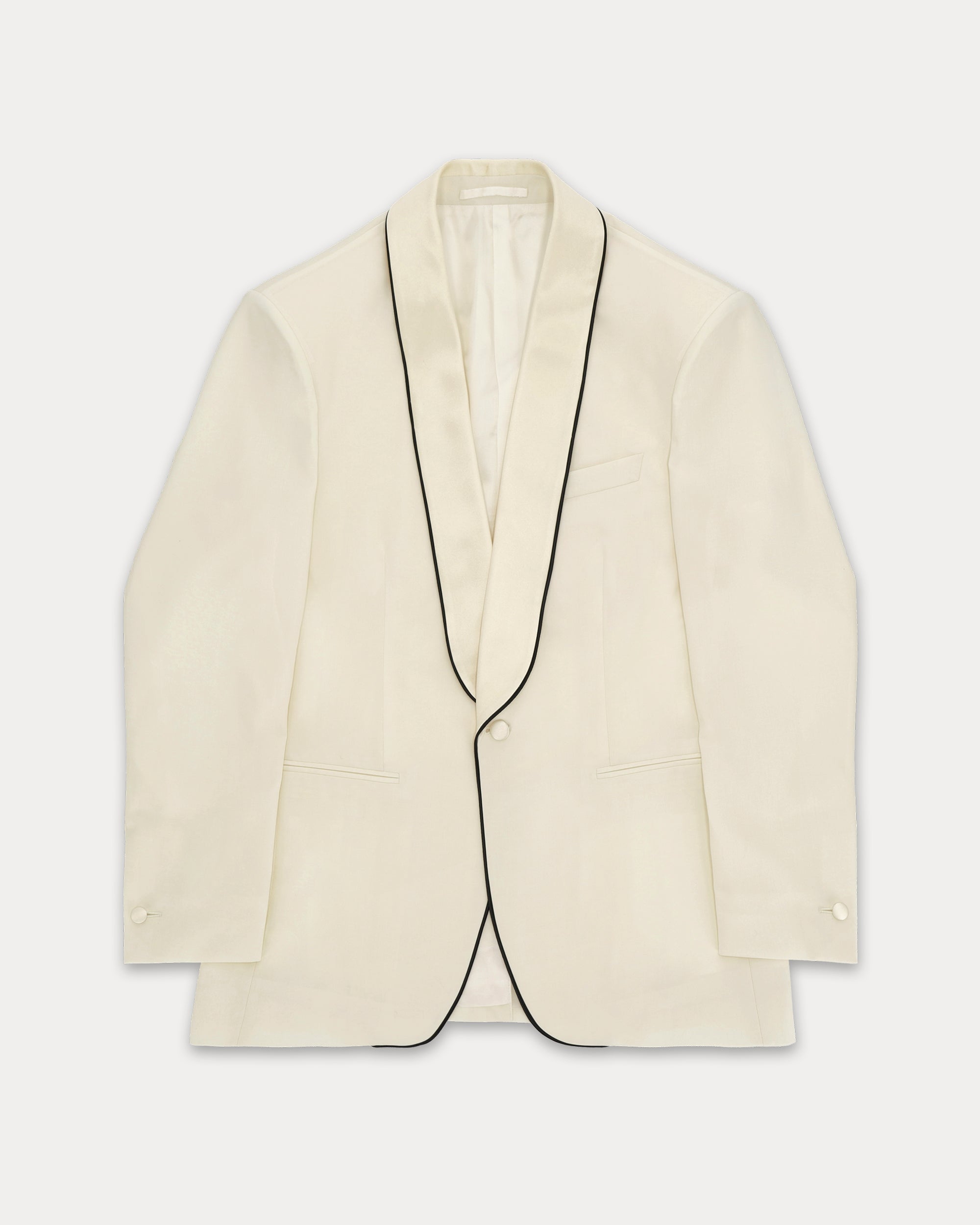 Bond Smoking in Fresco Lana