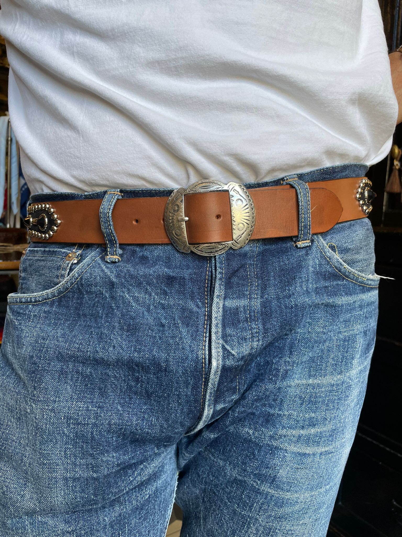 Buffalo Cintura con Fibbia Navajo e Borchie Applicate