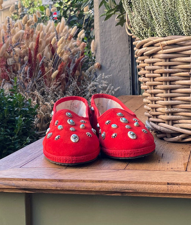 Frutate Friulane In Pelle Scamosciata Con Borchie