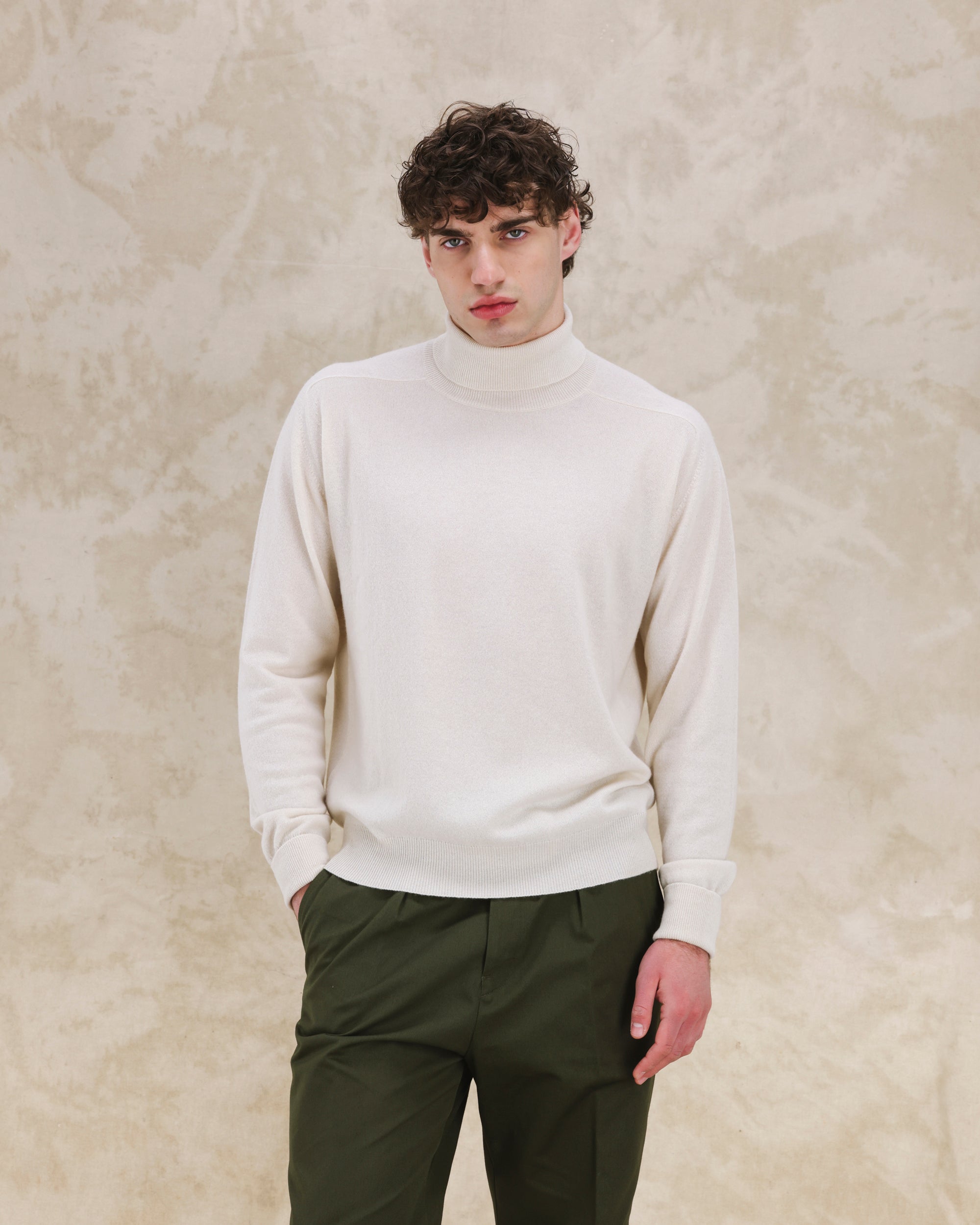 Shannon Maglia In Cashmere