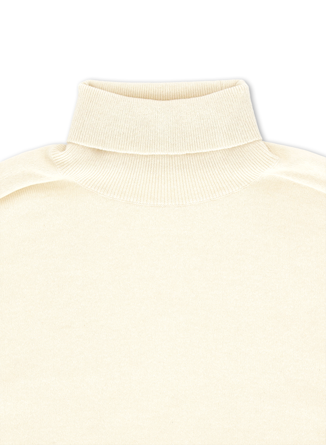 Shannon Maglia In Cashmere