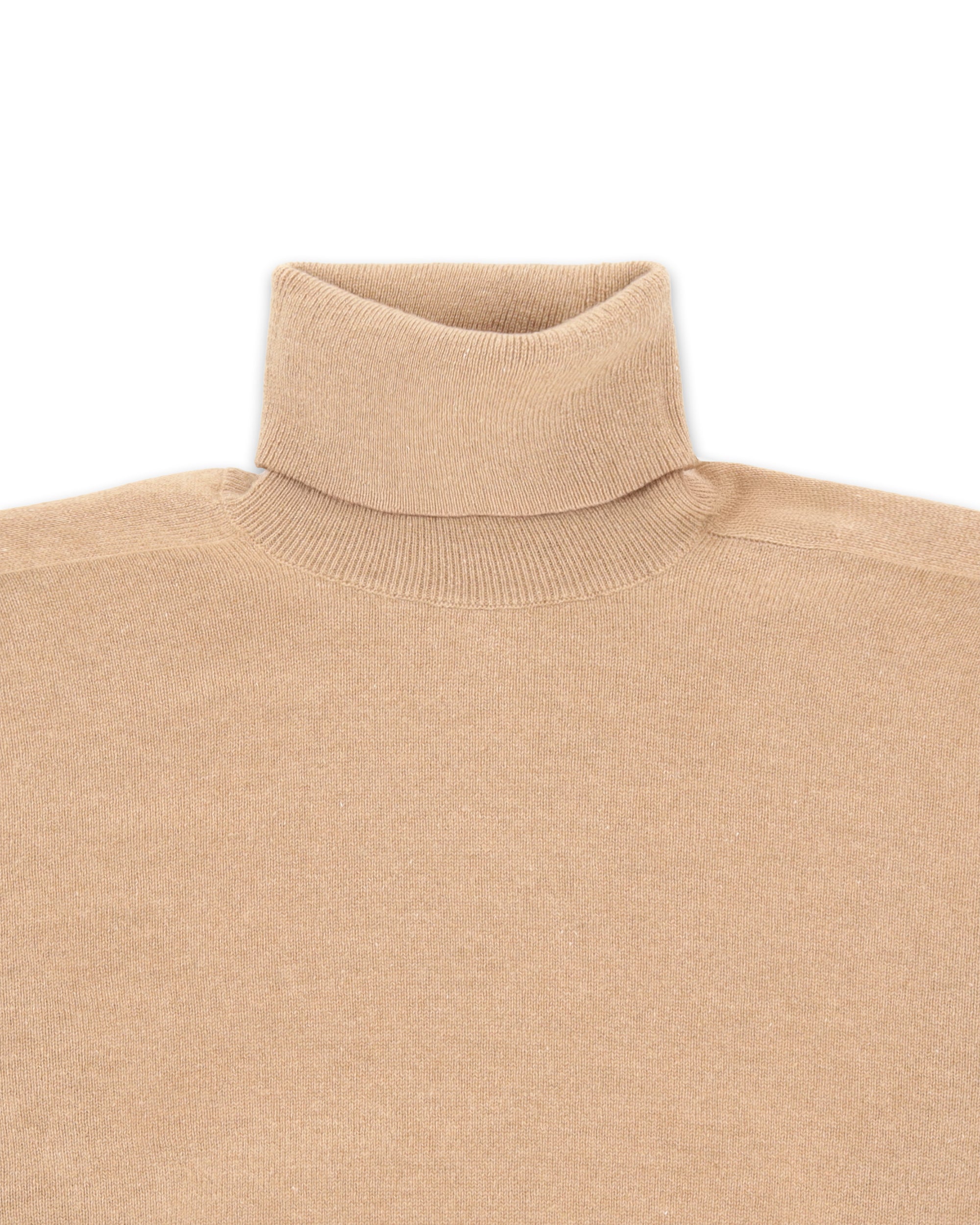 Shannon Maglia In Cashmere