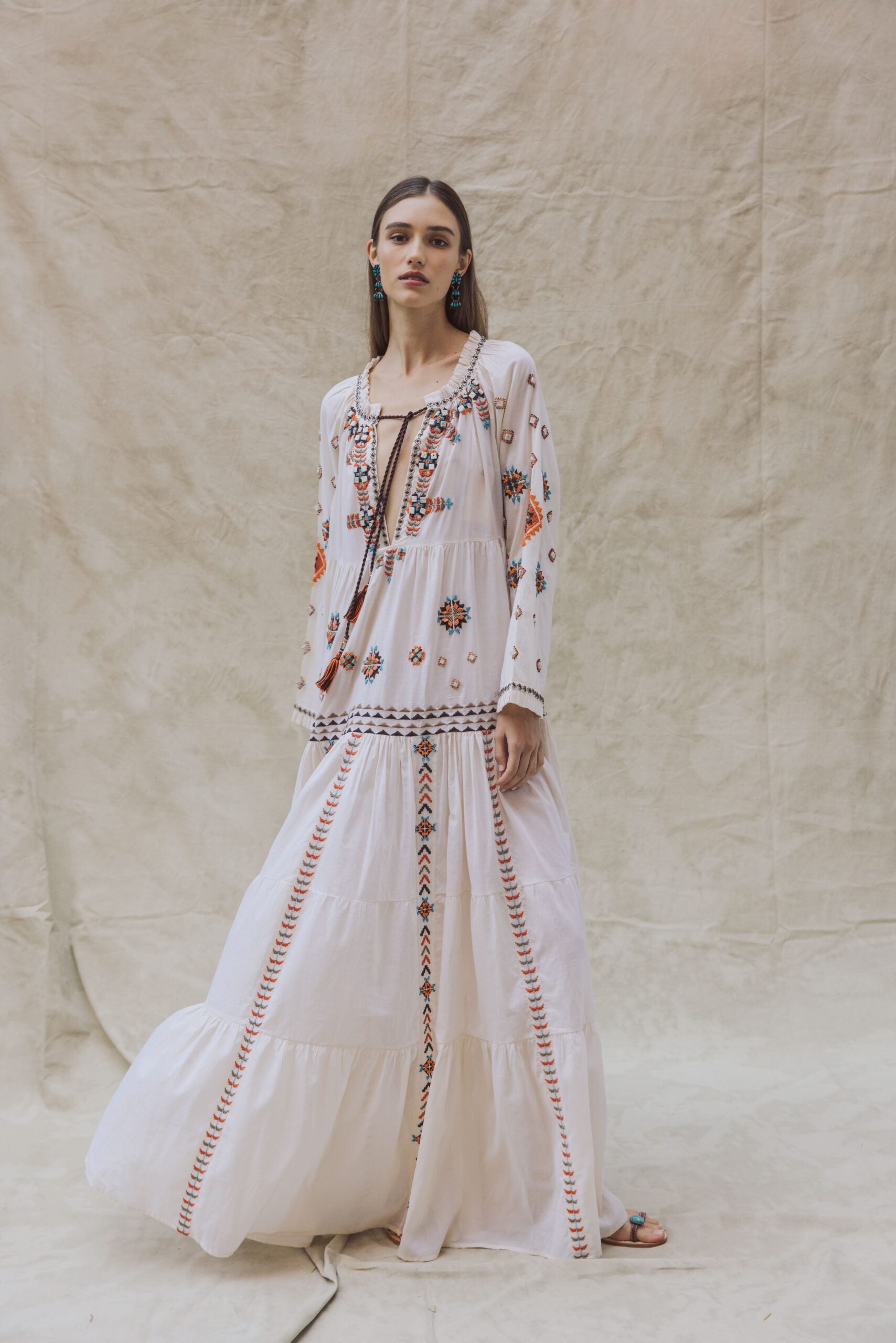 Arsia Kaftan Embroidered