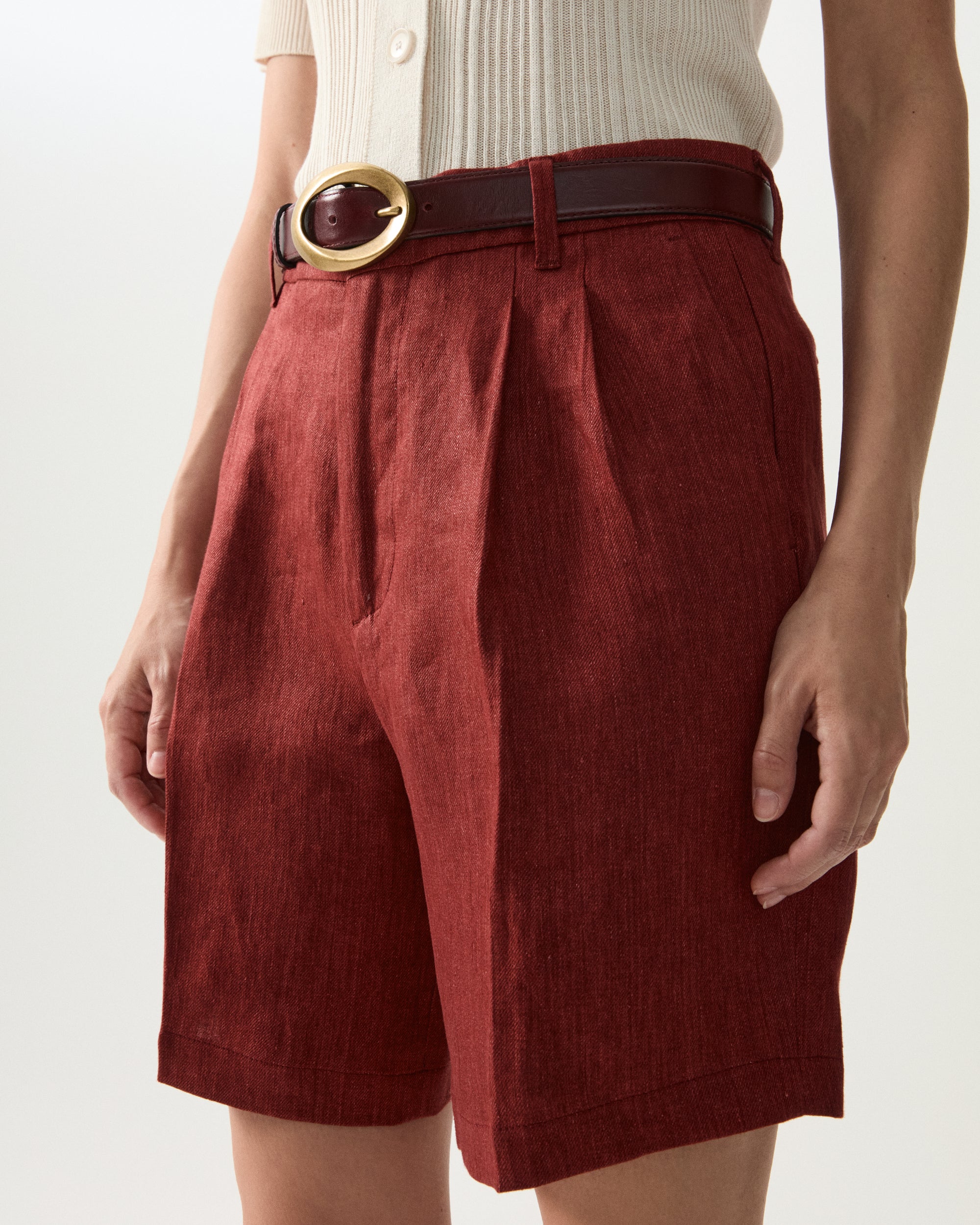 Beachshort Short con Pences In Lino