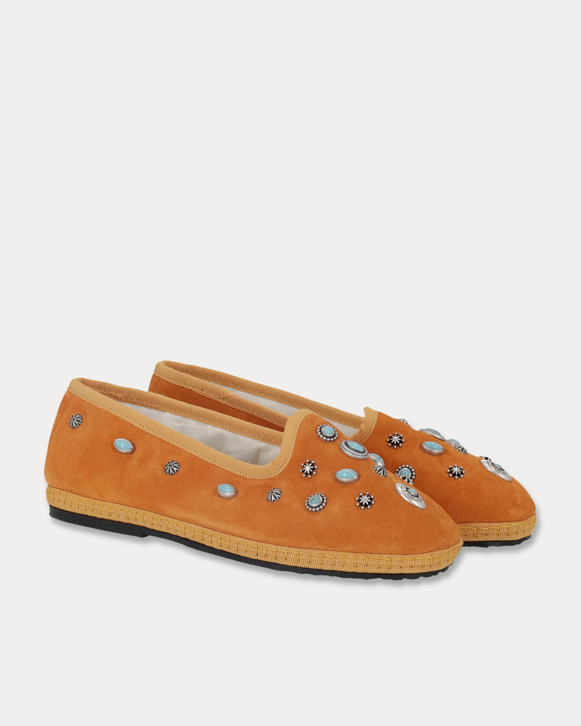 Frutate Friulane In Pelle Scamosciata Con Borchie