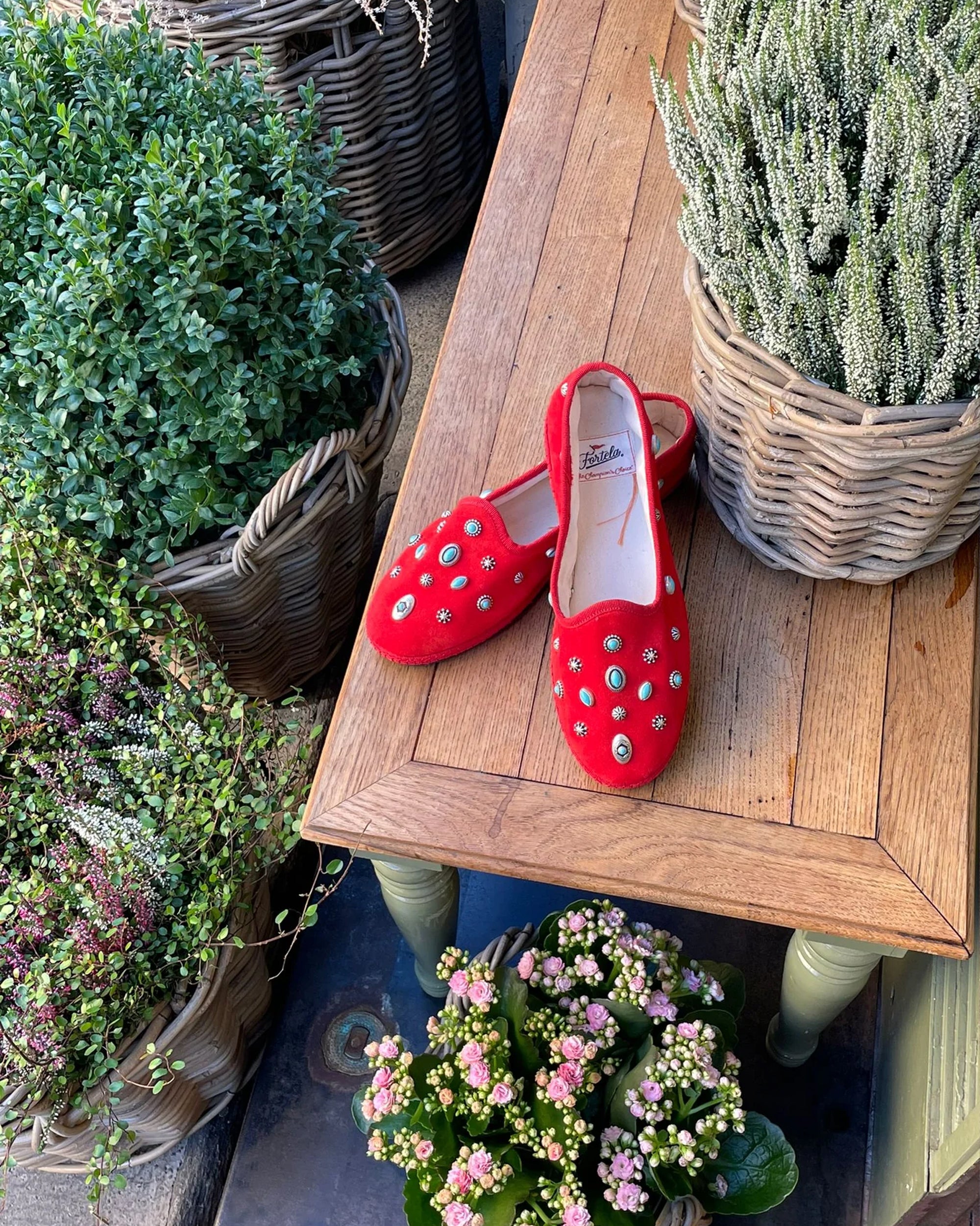 Frutate Friulane In Pelle Scamosciata Con Borchie