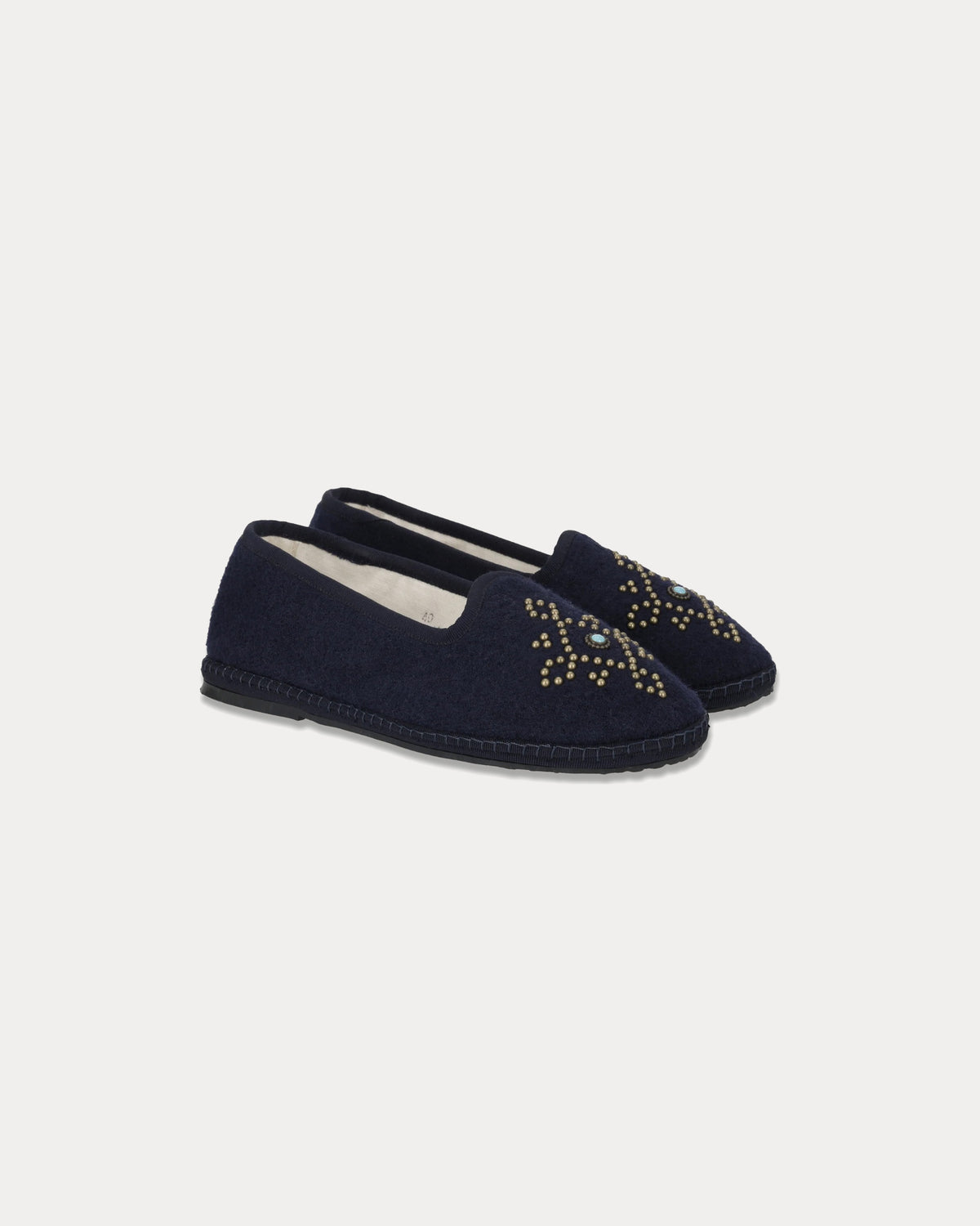 Frutate Wool Friulane with Studs