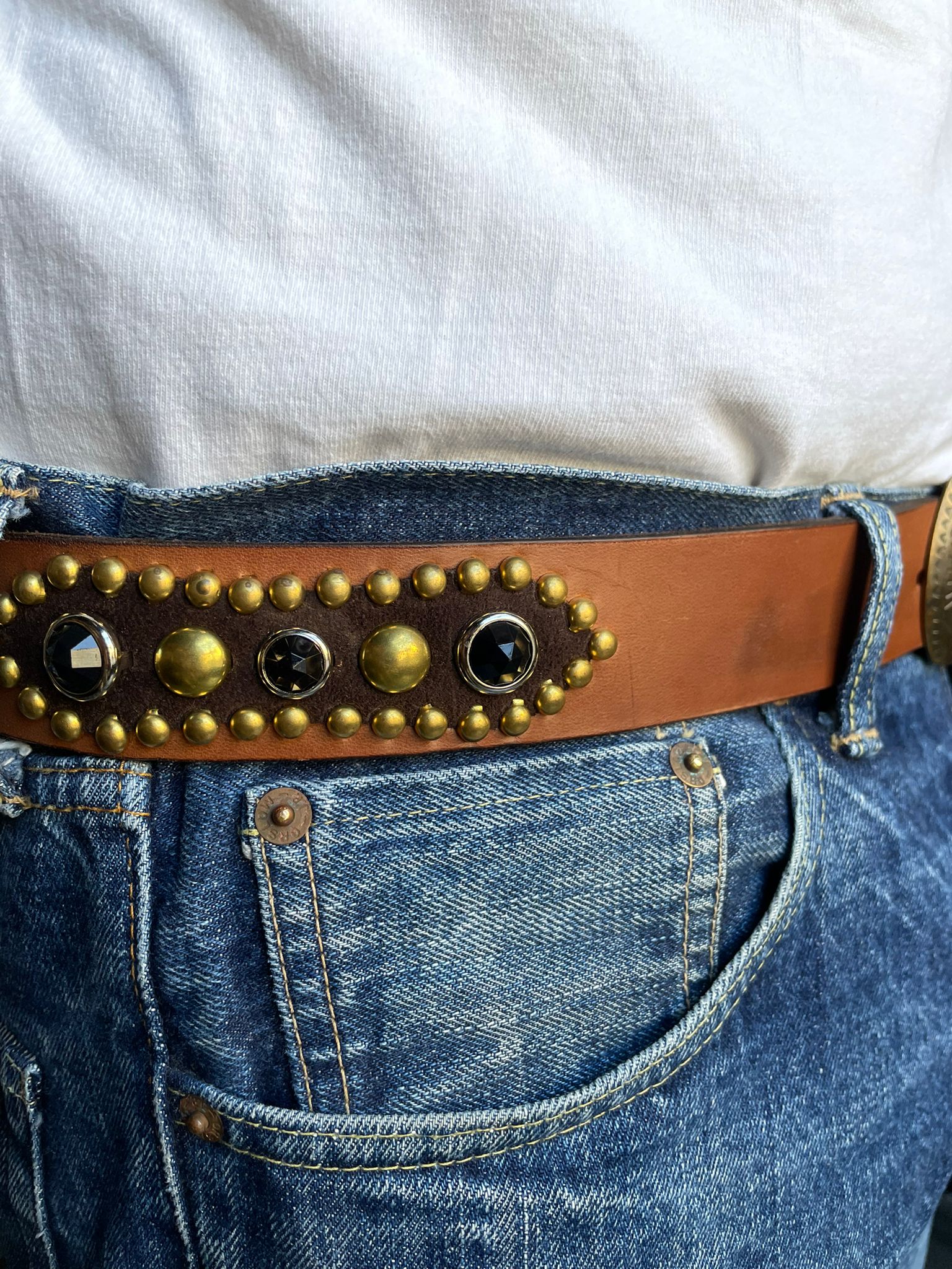 Buffalo Cintura con Fibbia Navajo e Borchie Applicate