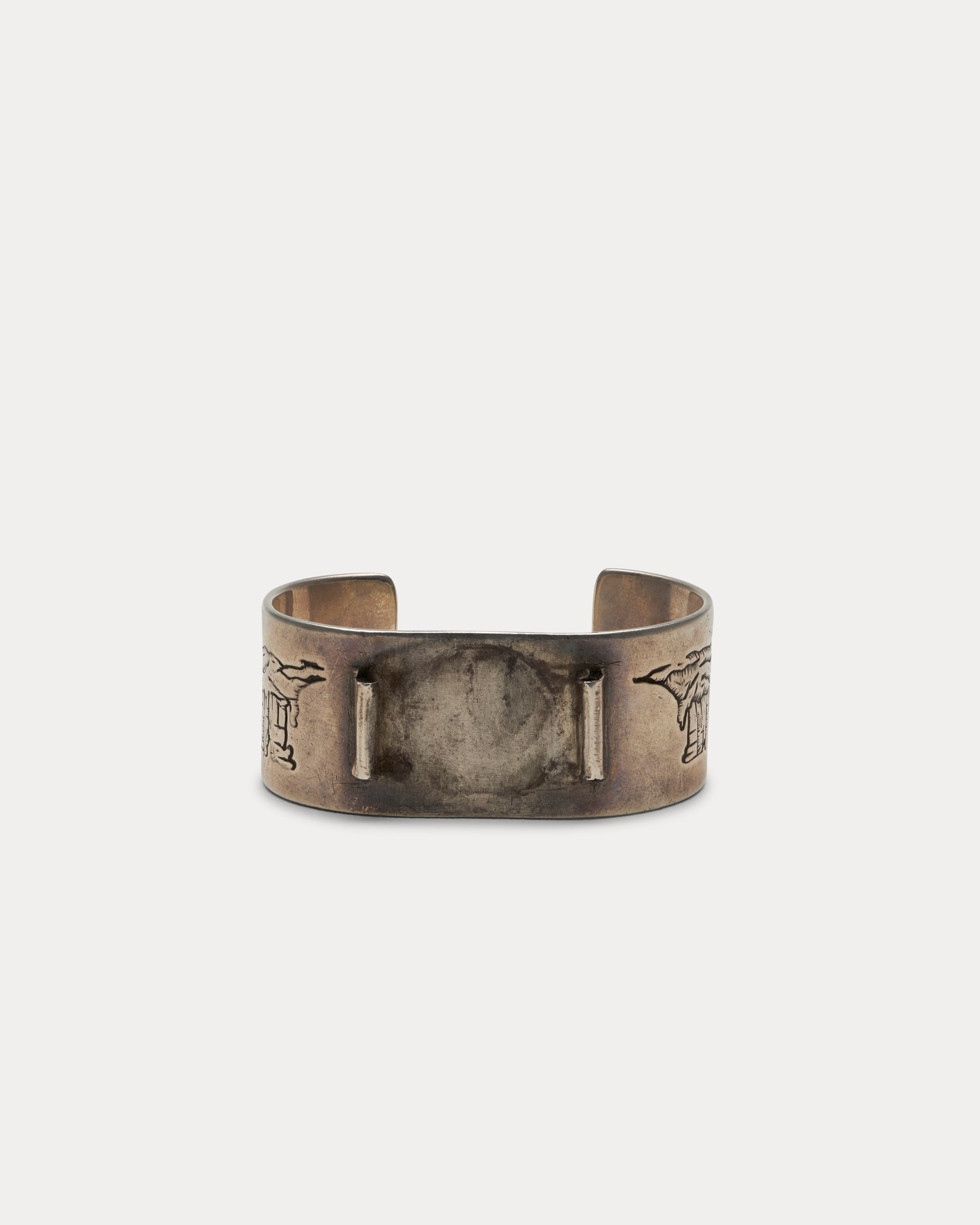 Bracciale Rigido in Argento Anticato con Incisioni