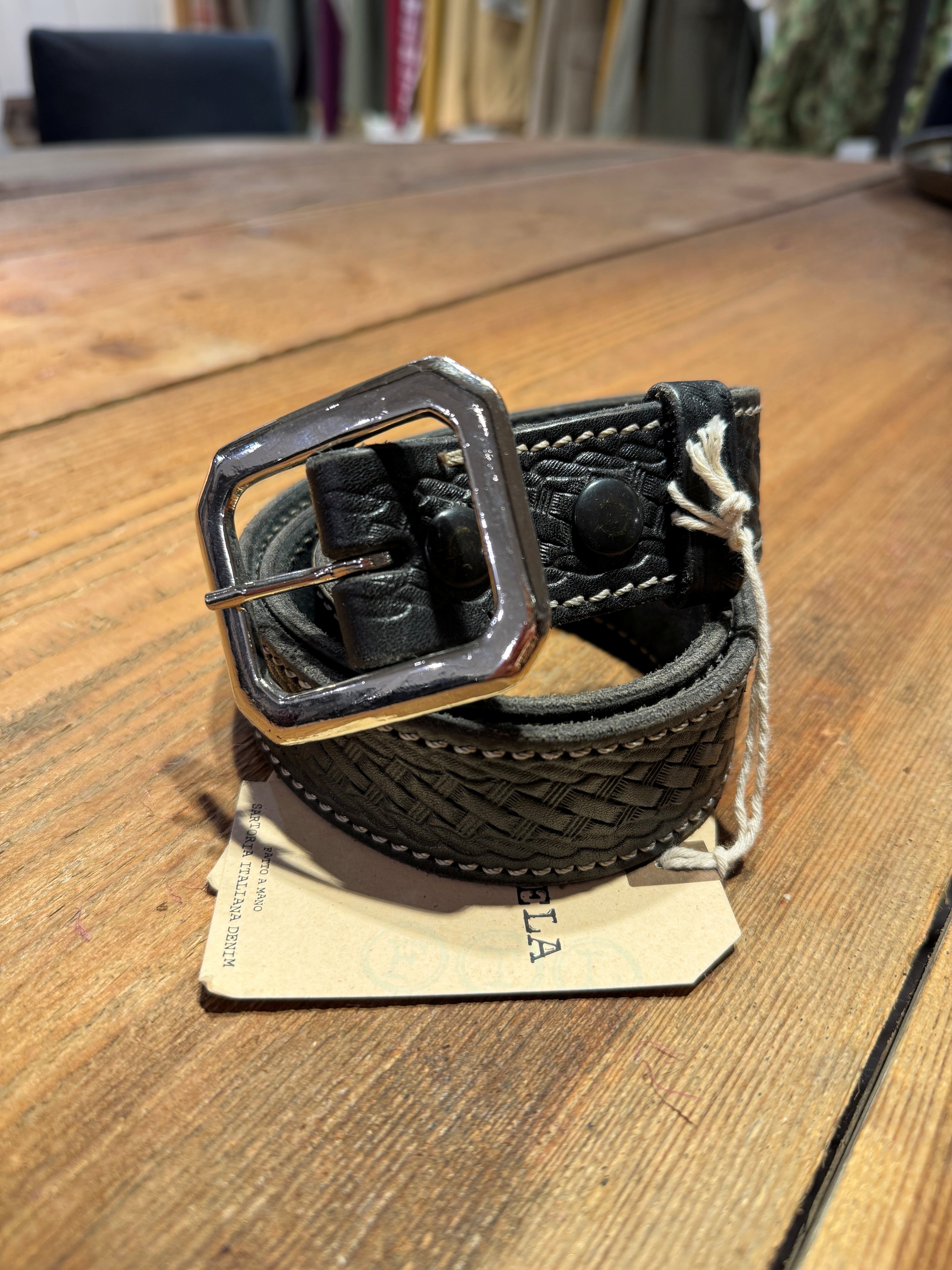 Cintura in Cuoio con Fibbia Squadrata