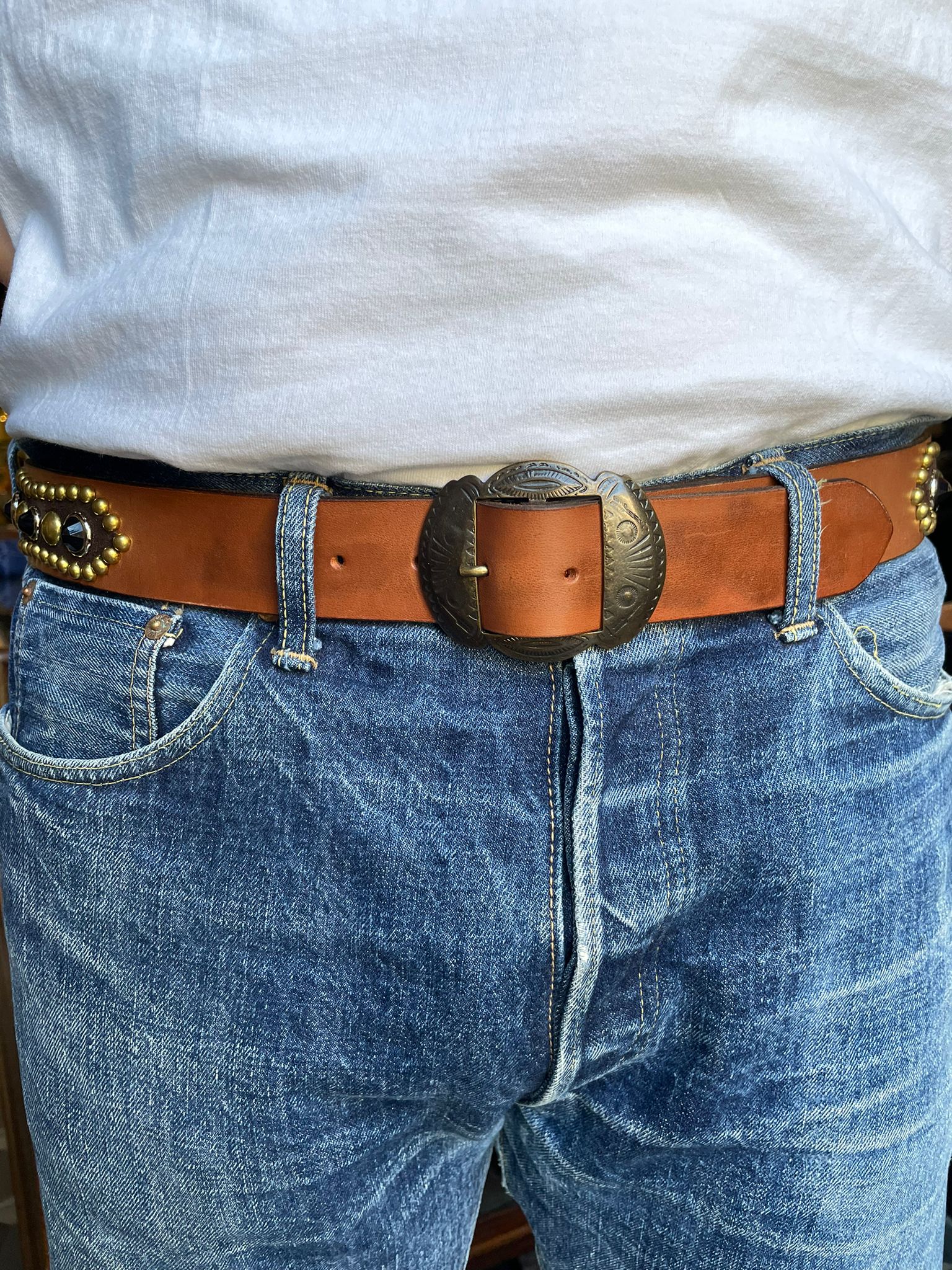 Buffalo Cintura con Fibbia Navajo e Borchie Applicate