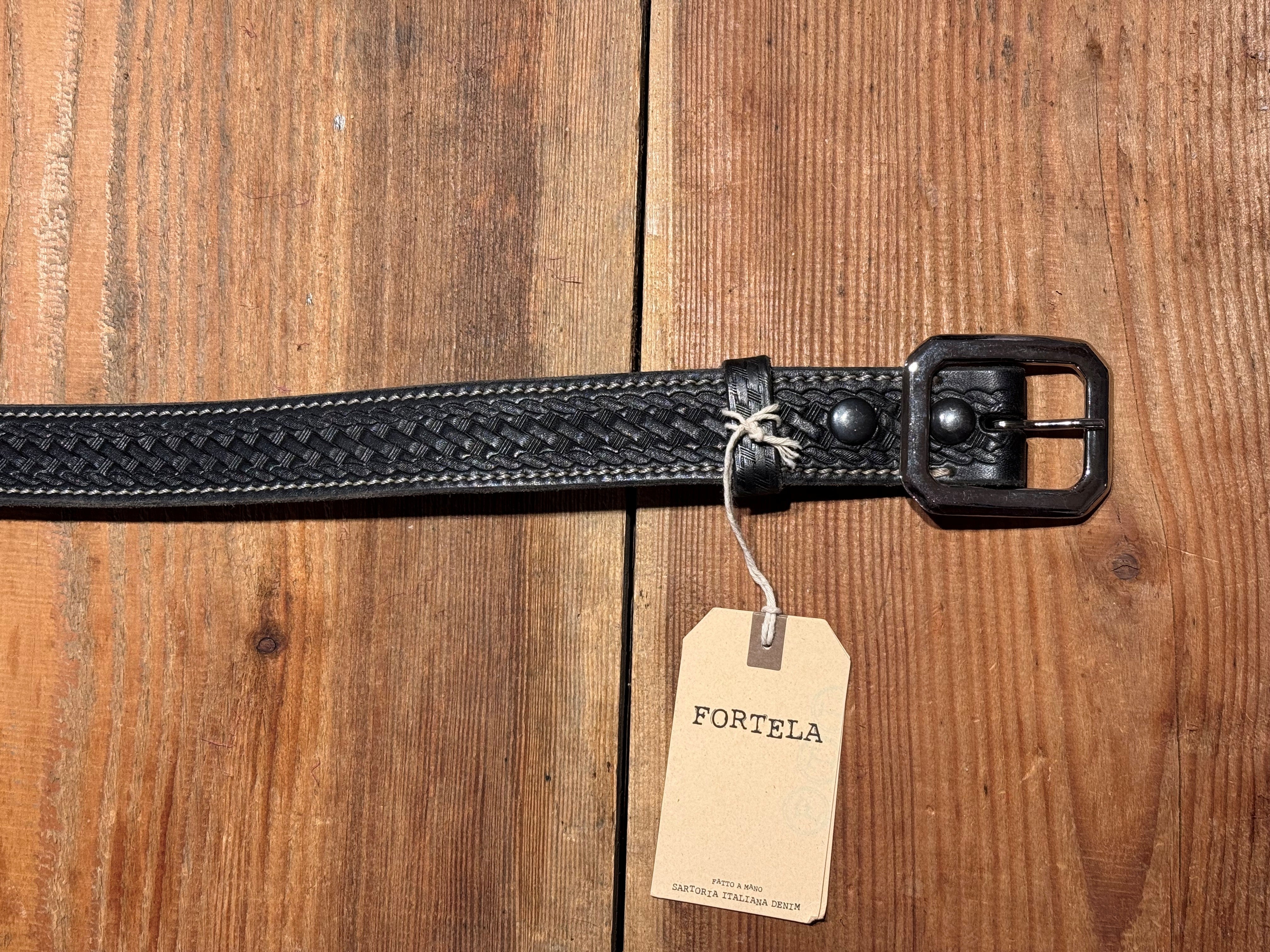 Cintura in Cuoio con Fibbia Squadrata