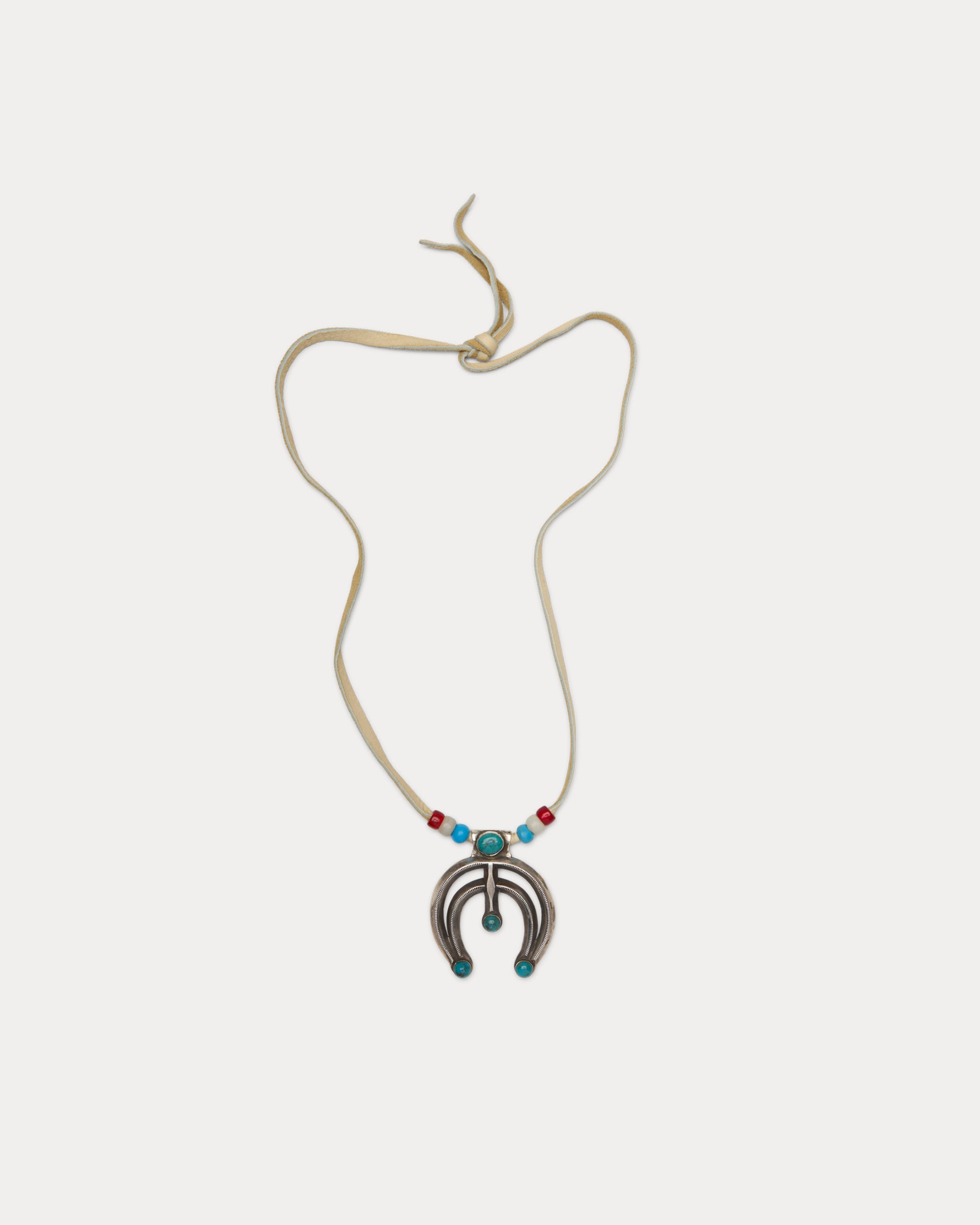 Collana in Pelle con Ciondolo in Argento e Turchese con Perline