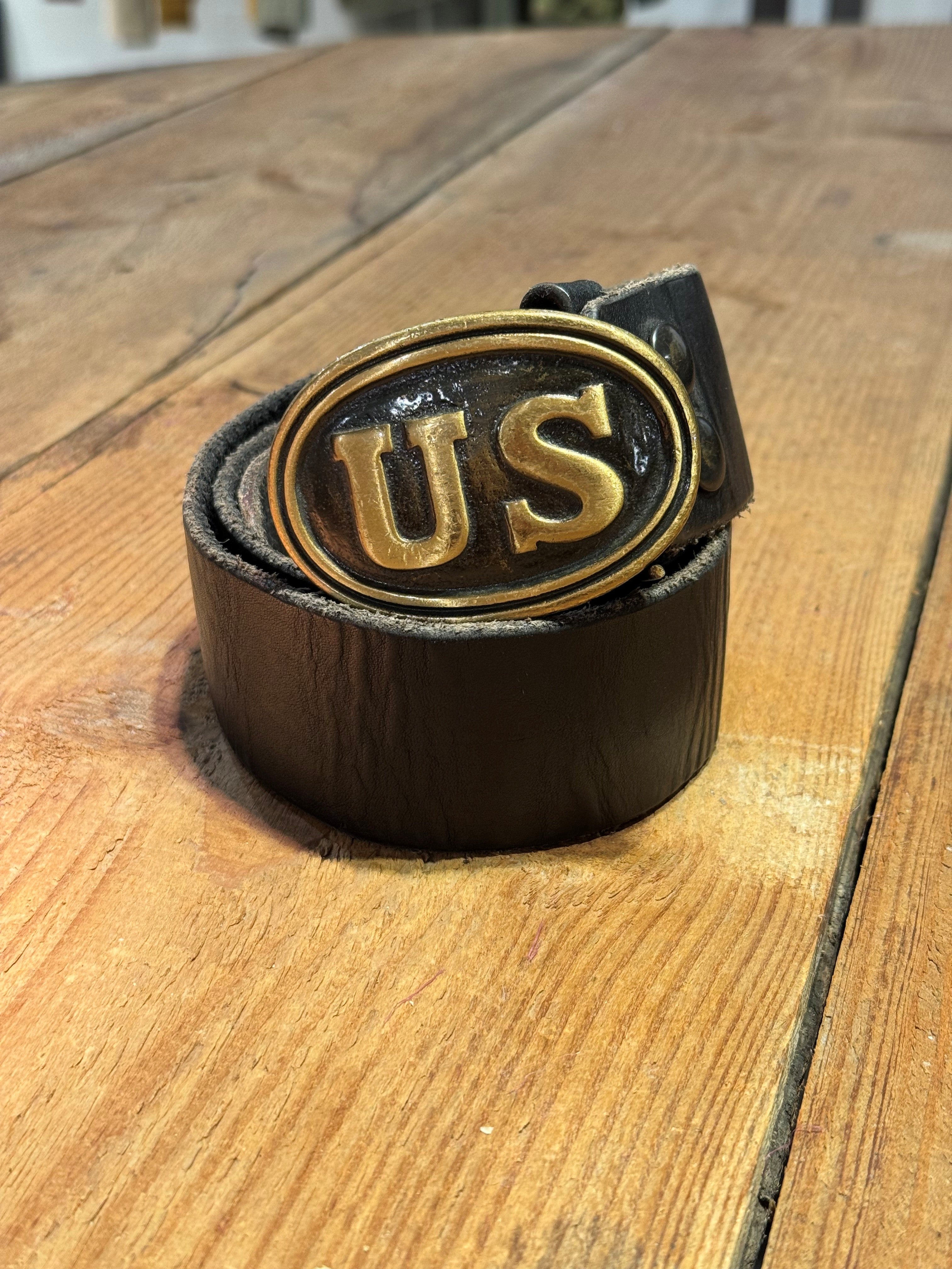 Cintura in Cuoio con Fibbia "U.S"