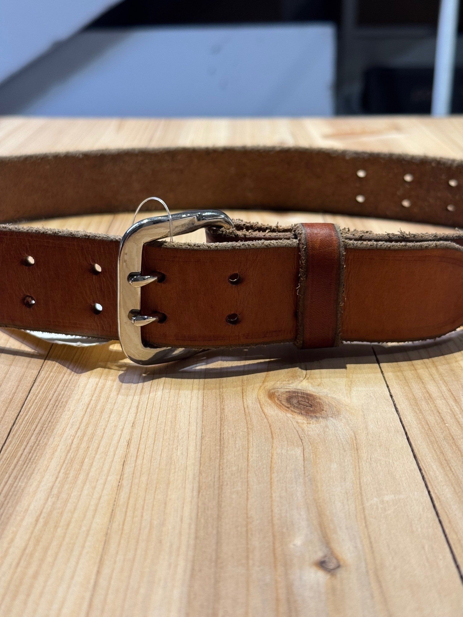 Cintura in Cuoio con Fibbia Doppio Ardiglione