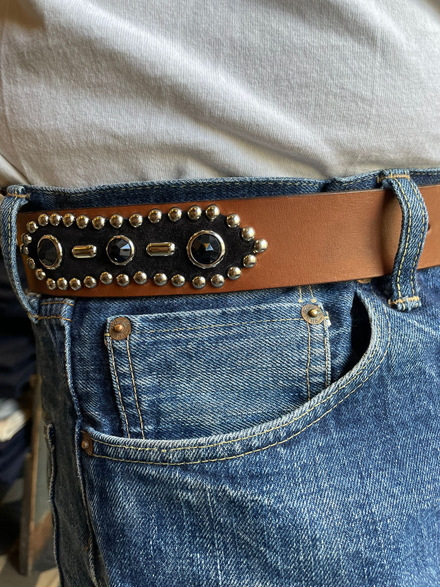 Buffalo Cintura con Fibbia Navajo e Borchie Applicate