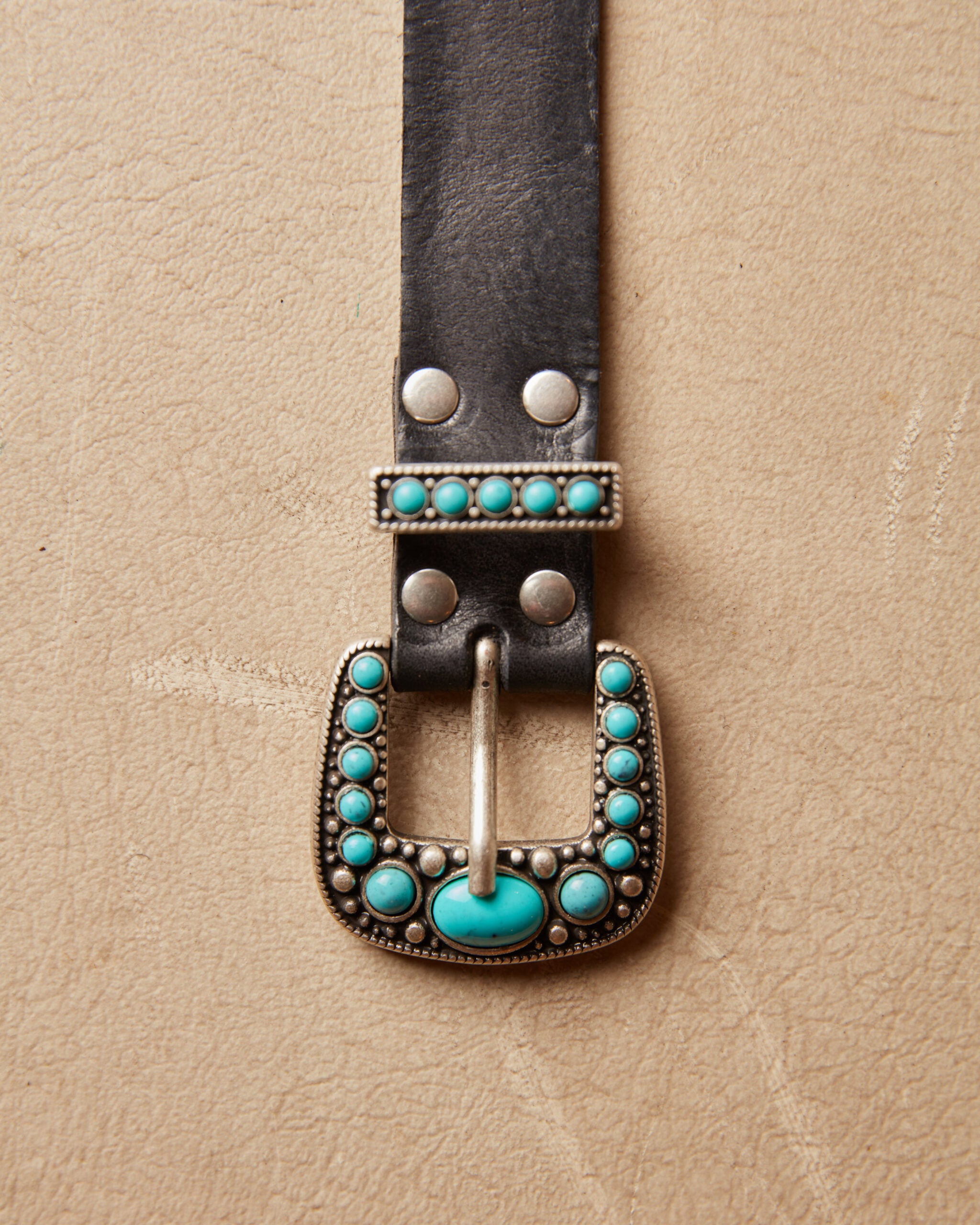 Thelma Cintura In Cuoio Con Borchie Turchesi