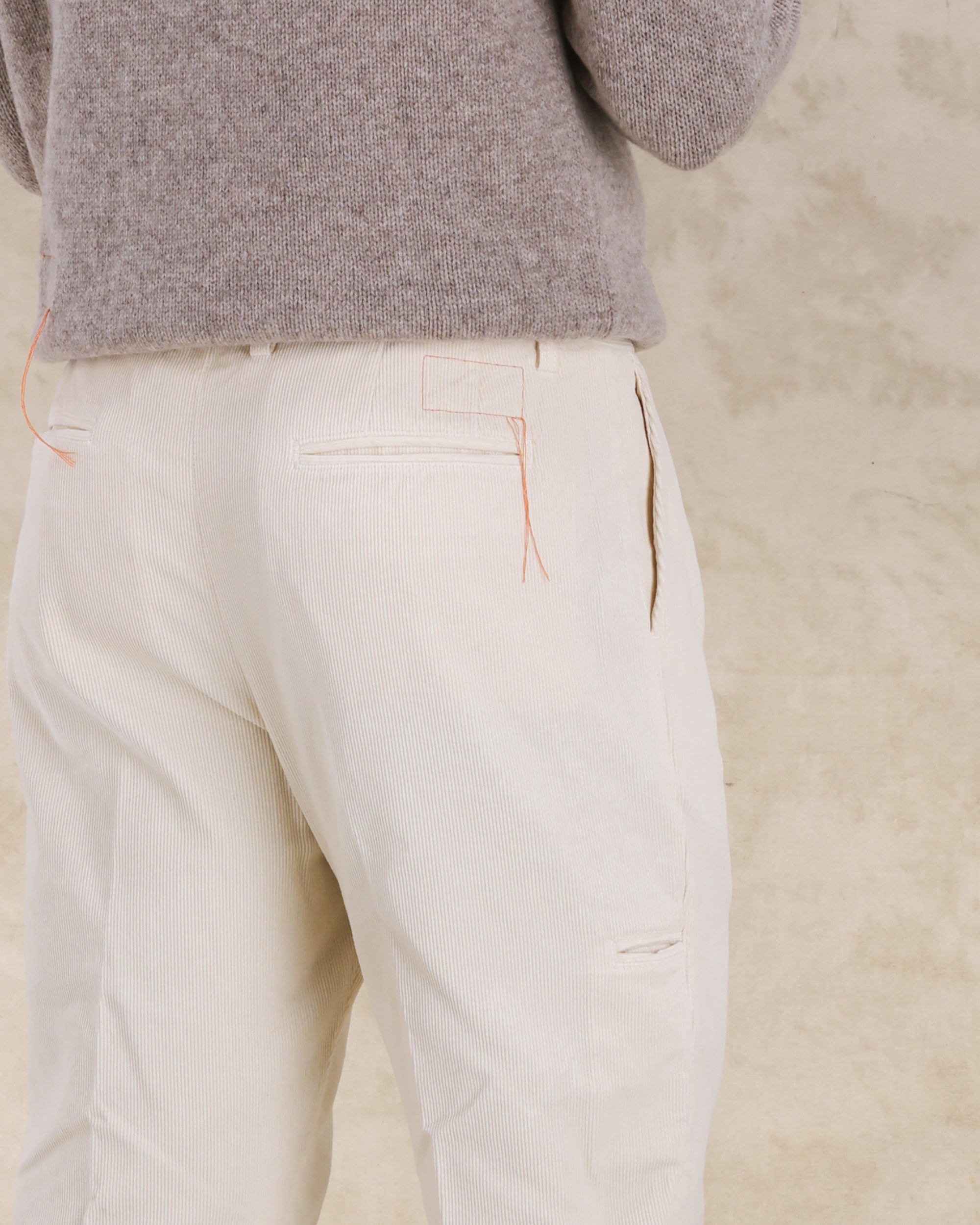 Pences Pantaloni Con Pences In Velluto