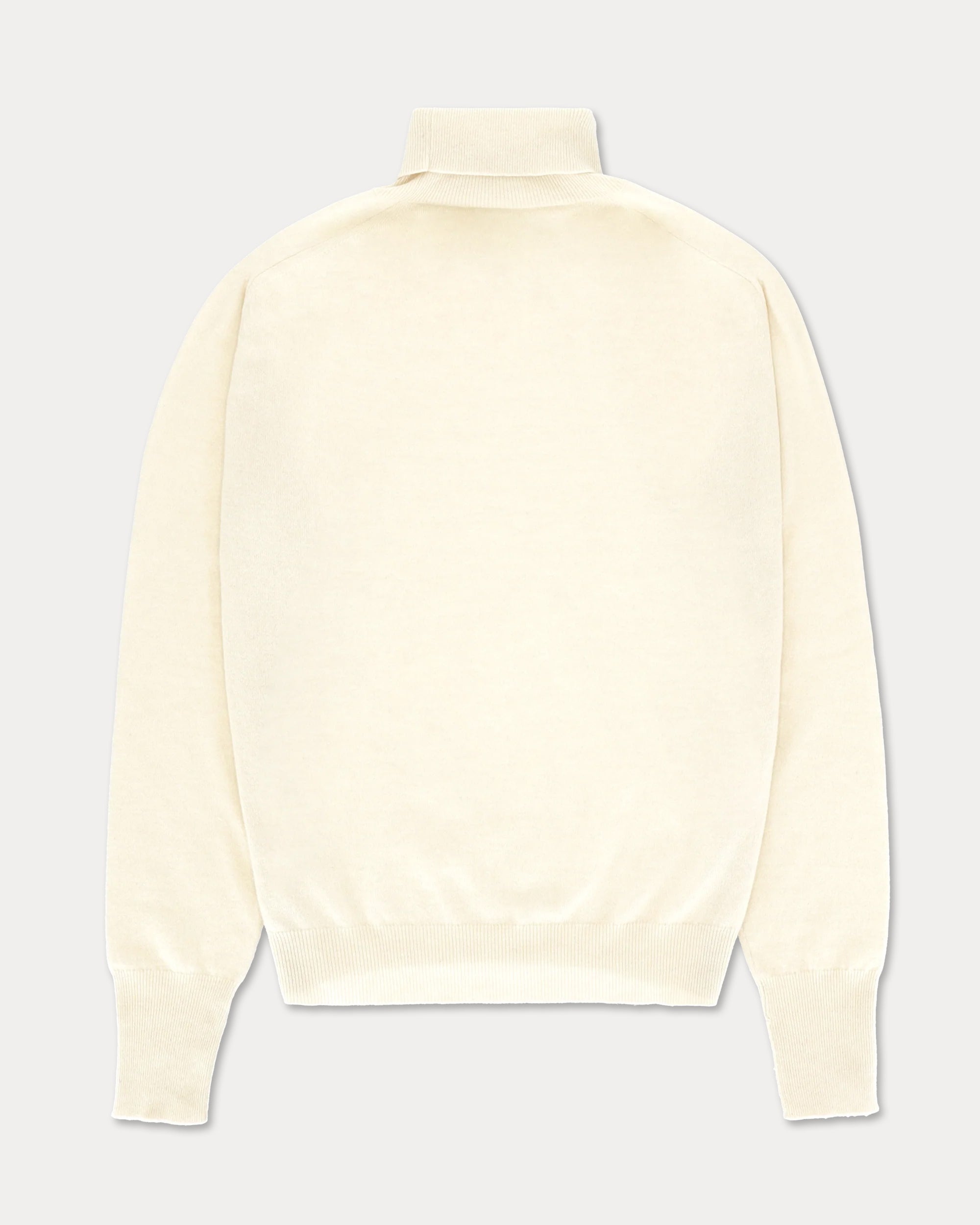 Shannon Maglia In Cashmere