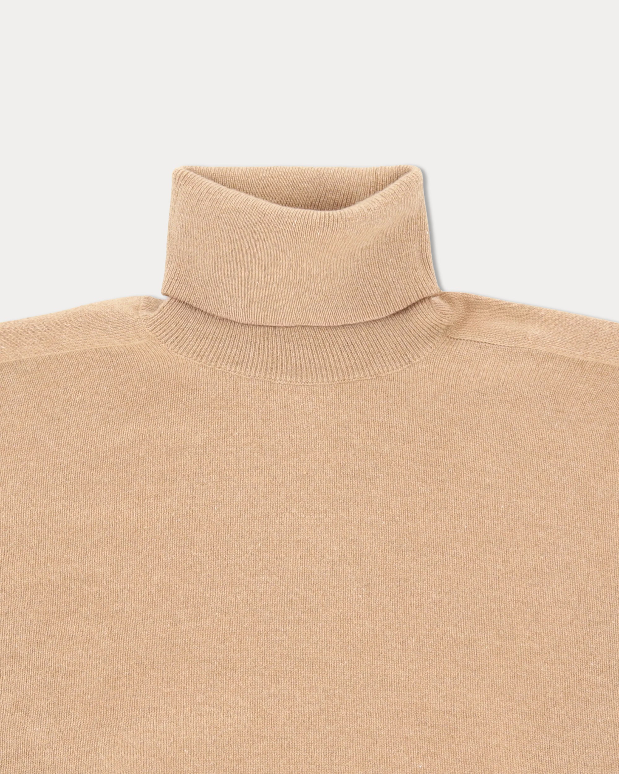 Shannon Maglia In Cashmere