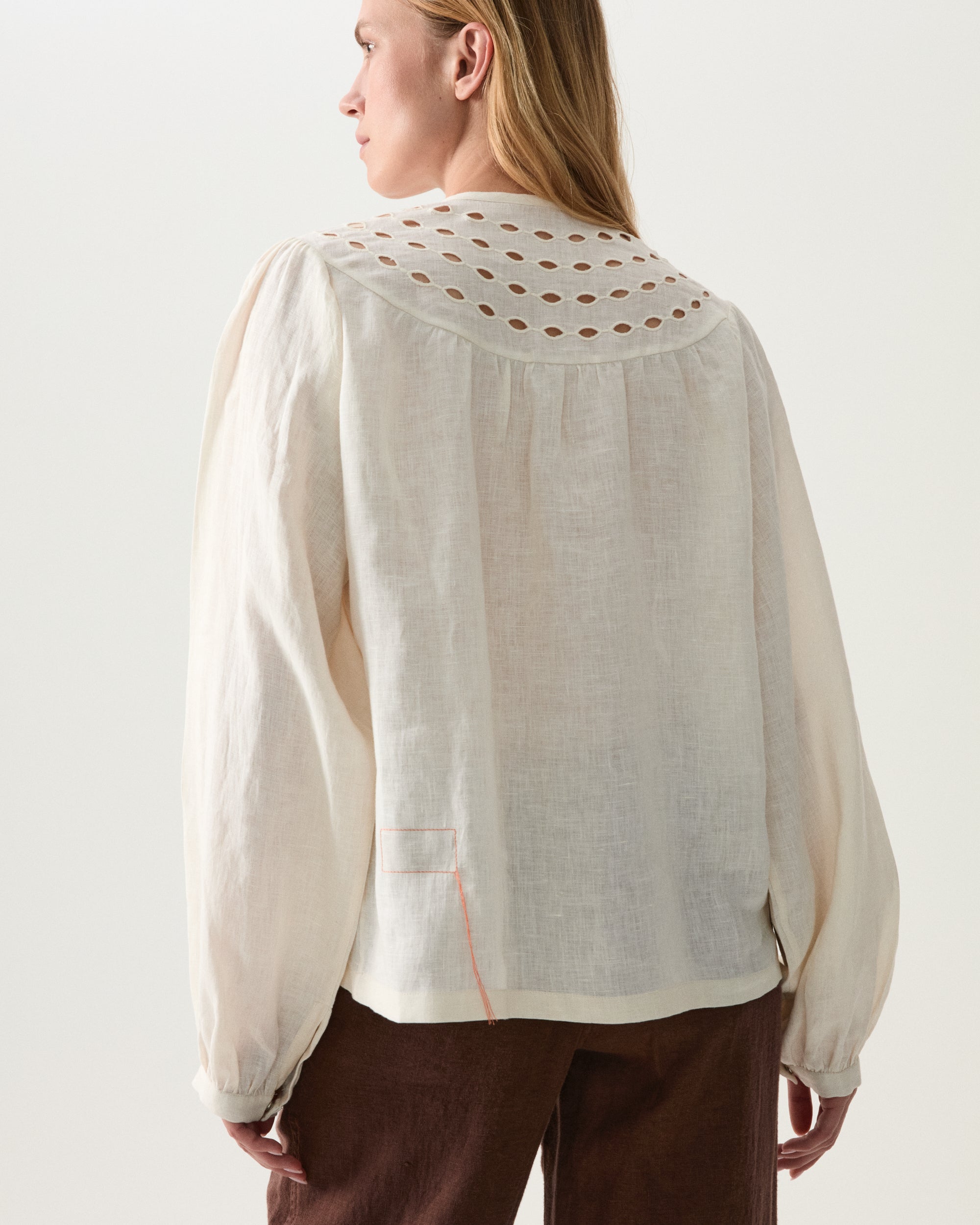 Angele Camicia Ricamata In Lino