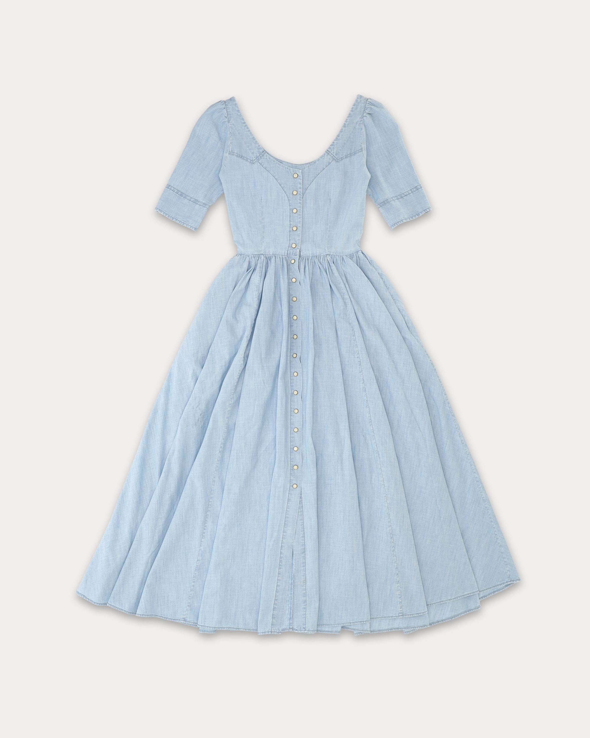 Augustine Abito in Chambray