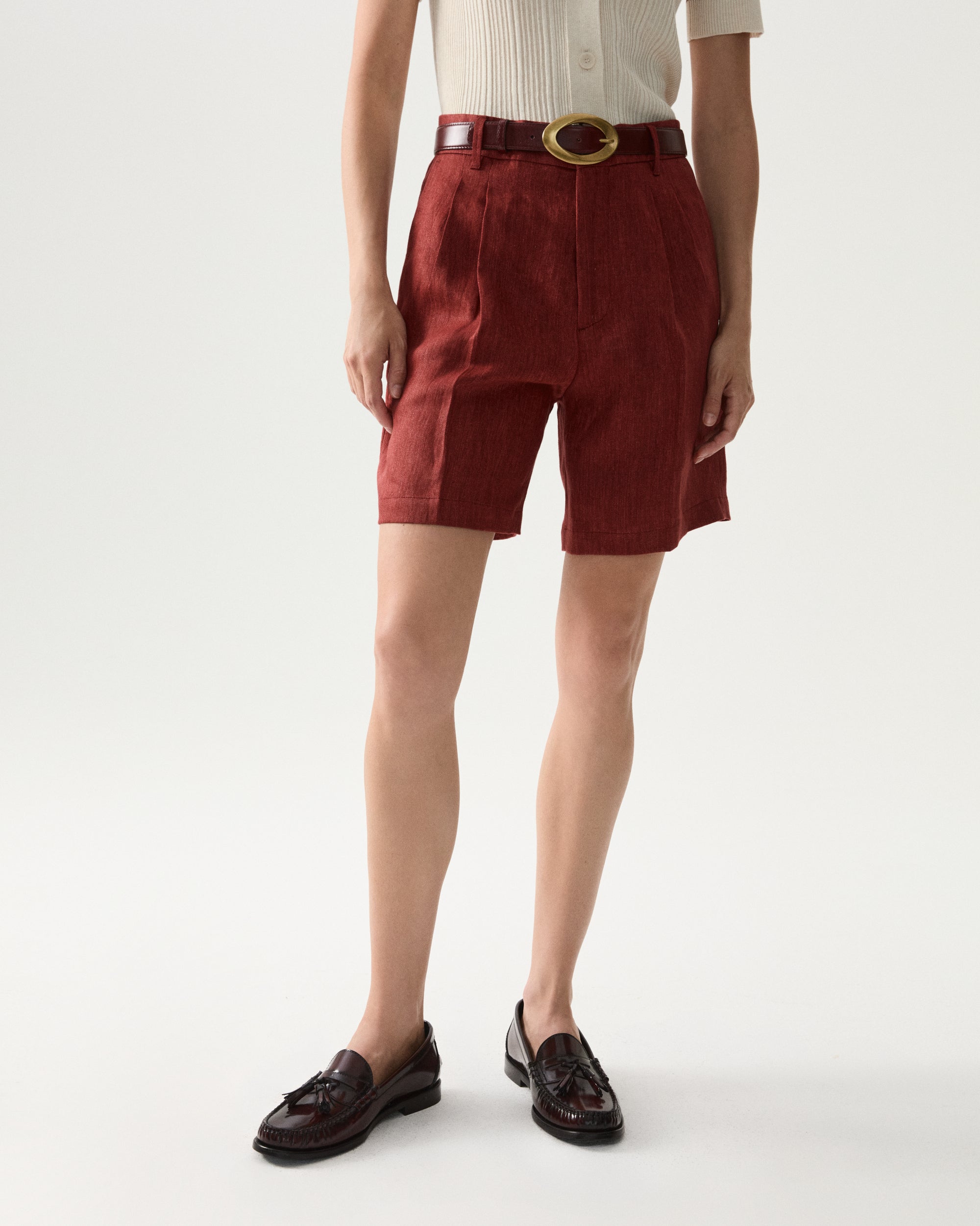 Beachshort Short con Pences In Lino