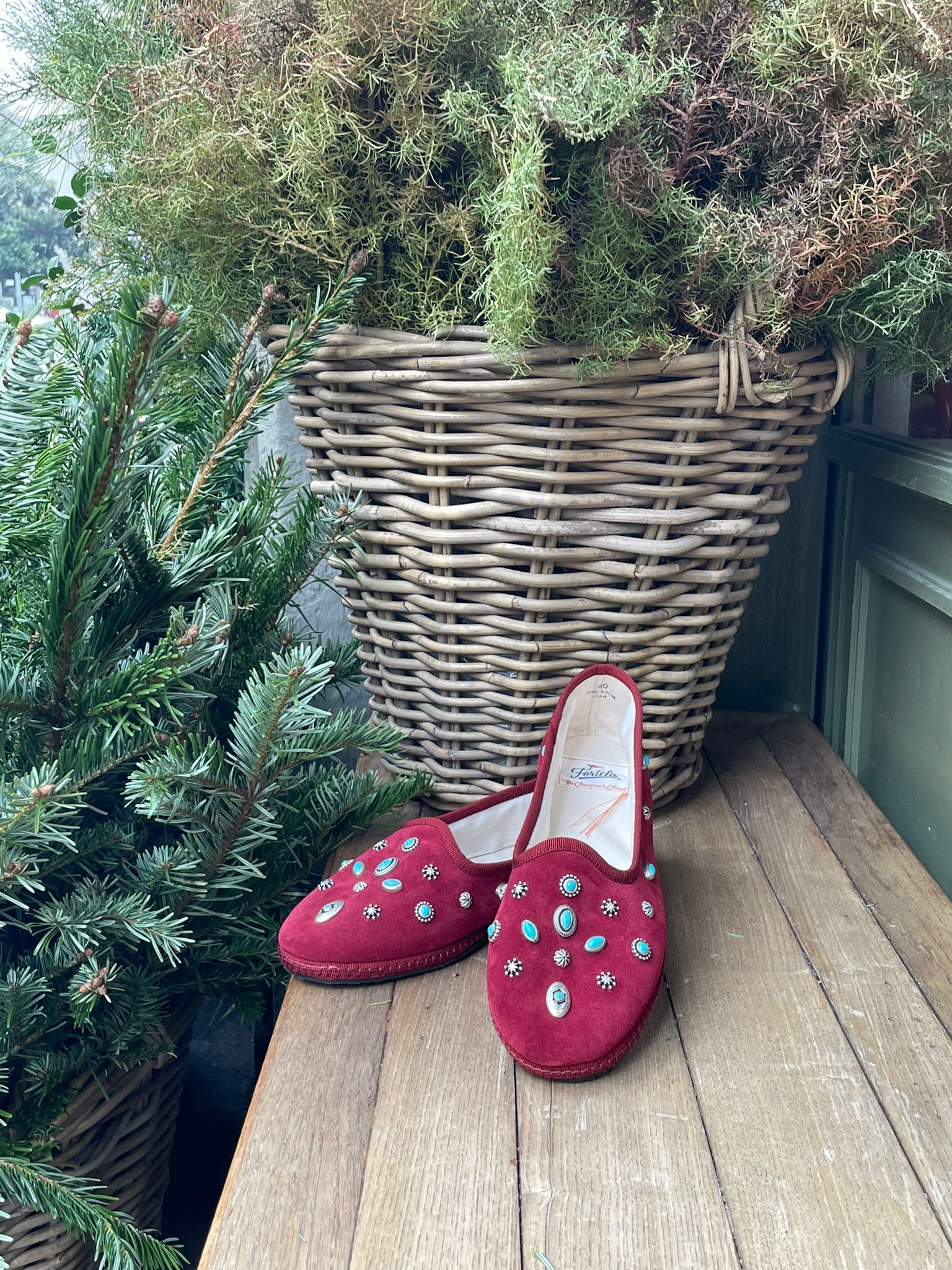 Frutate Friulane In Pelle Scamosciata Con Borchie