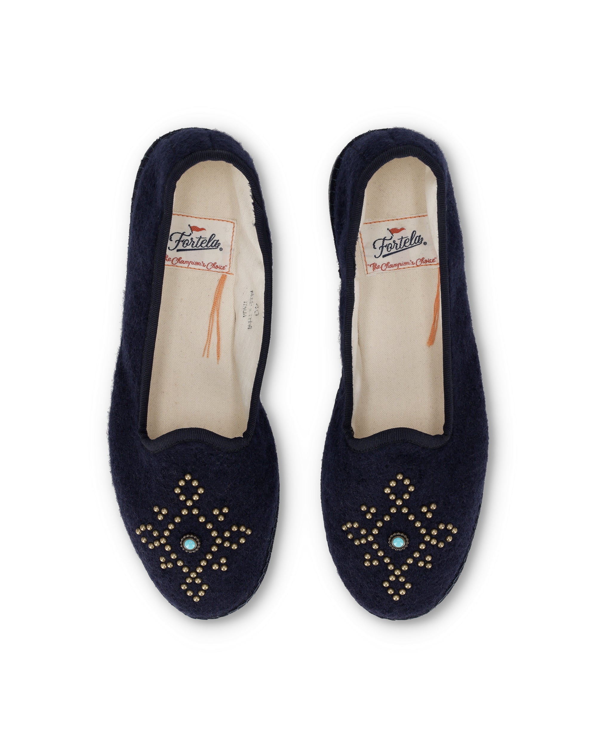 Frutate Friulane In Lana Con Borchie