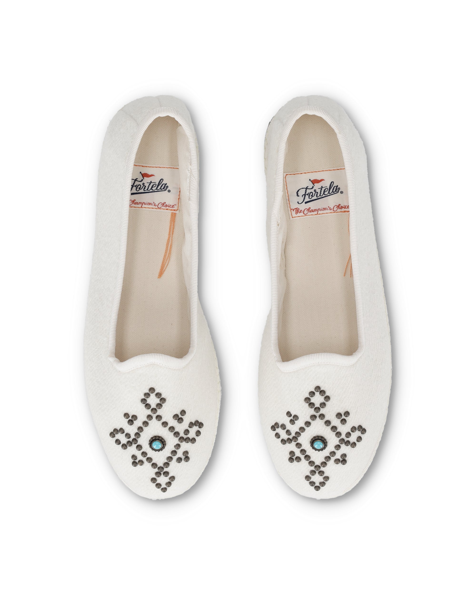 Frutate Friulane In Lana Con Borchie